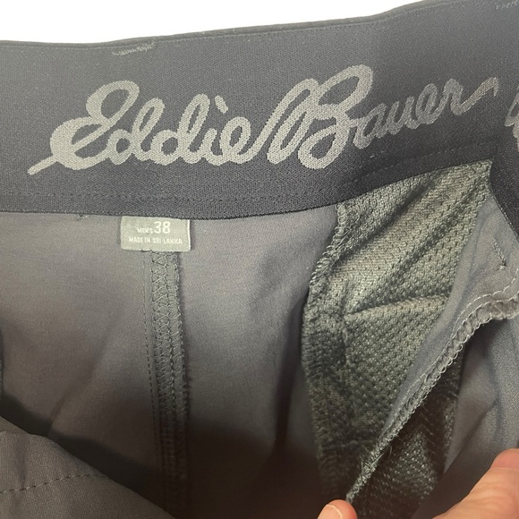 Eddie Bauer Shorts Men's 38 Nylon Grey Stretch Hiking Performance Zip Pockets - Picture 7 of 9